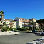 Port Quietude-4 By Interhome *